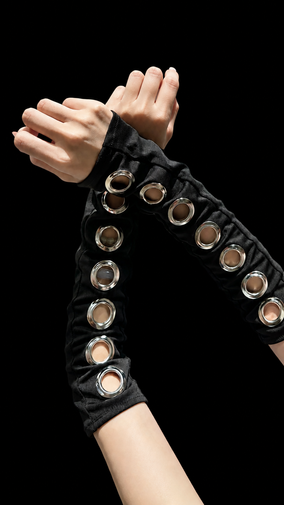 EYELET SLEEVES